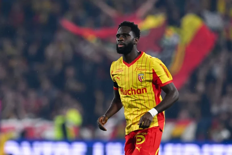 RC Lens : Odsonne Édouard raconte les secrets d’un vestiaire uni et ambitieux